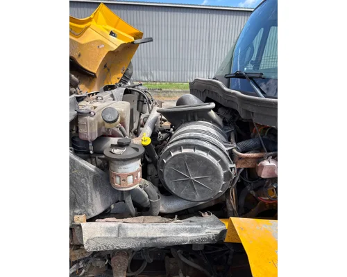 INTERNATIONAL 7400 Complete Vehicle