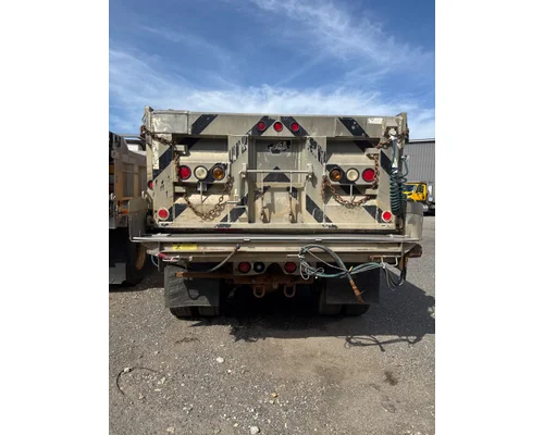 INTERNATIONAL 7400 Complete Vehicle