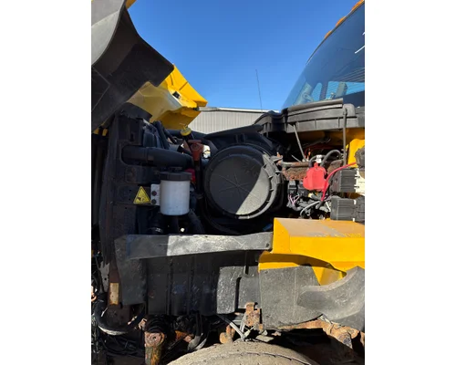 INTERNATIONAL 7400 Complete Vehicle