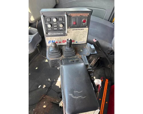 INTERNATIONAL 7400 Complete Vehicle