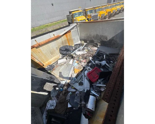 INTERNATIONAL 7400 Complete Vehicle