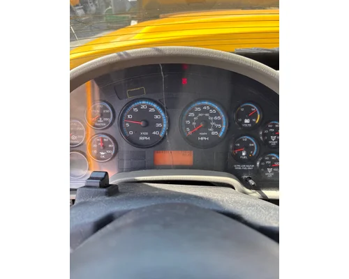 INTERNATIONAL 7400 Complete Vehicle