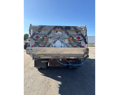INTERNATIONAL 7400 Complete Vehicle