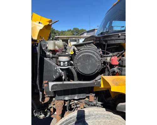 INTERNATIONAL 7400 Complete Vehicle