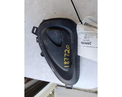 INTERNATIONAL 7400 DOOR HANDLE