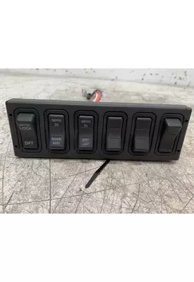 INTERNATIONAL 7400 Dash / Console Switch