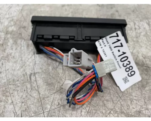 INTERNATIONAL 7400 Dash  Console Switch