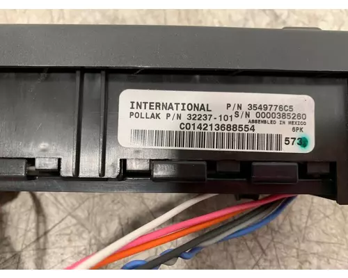 INTERNATIONAL 7400 Dash  Console Switch