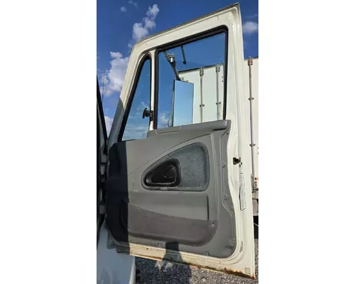 INTERNATIONAL 7400 Door Assembly, Front