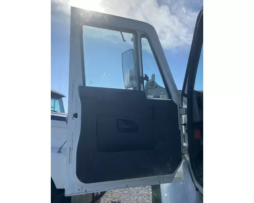 INTERNATIONAL 7400 Door Assembly, Front