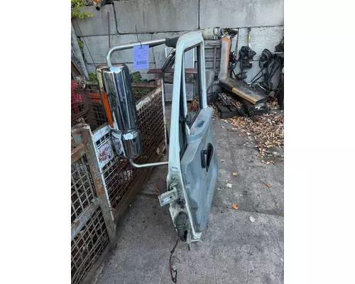 INTERNATIONAL 7400 Door Assembly, Front