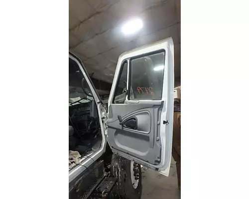 INTERNATIONAL 7400 Door Assembly, Front