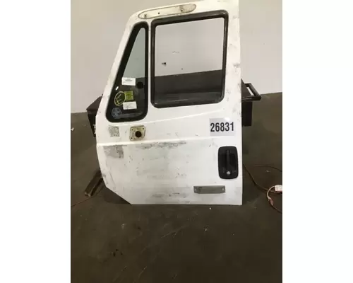 INTERNATIONAL 7400 Door Assembly