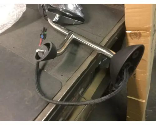 INTERNATIONAL 7400 Door Panel (Trim)