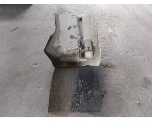 INTERNATIONAL 7400 FENDER EXTENSION