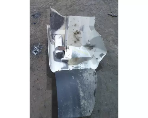 INTERNATIONAL 7400 FENDER EXTENSION