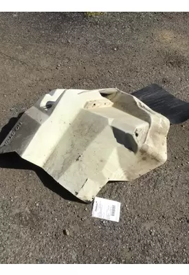 INTERNATIONAL 7400 Fender Extension