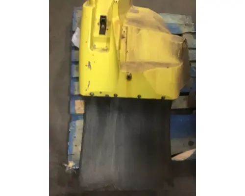 INTERNATIONAL 7400 Fender Extension