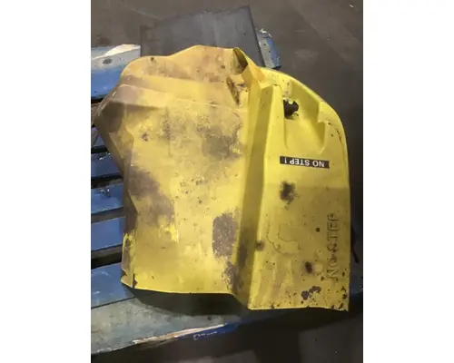 INTERNATIONAL 7400 Fender Extension