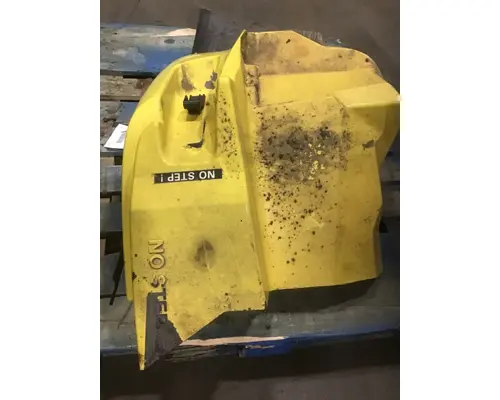 INTERNATIONAL 7400 Fender Extension