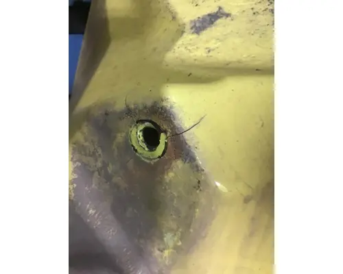 INTERNATIONAL 7400 Fender Extension