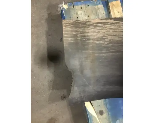 INTERNATIONAL 7400 Fender Extension