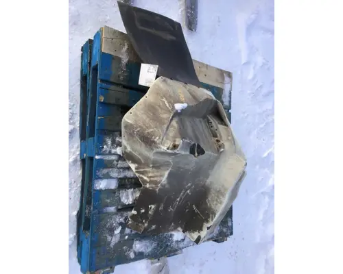 INTERNATIONAL 7400 Fender Extension