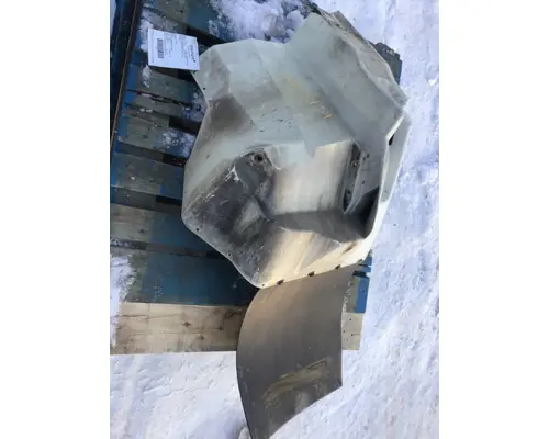 INTERNATIONAL 7400 Fender Extension