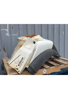 INTERNATIONAL 7400 Fender Extension