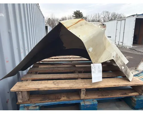 INTERNATIONAL 7400 Fender Extension