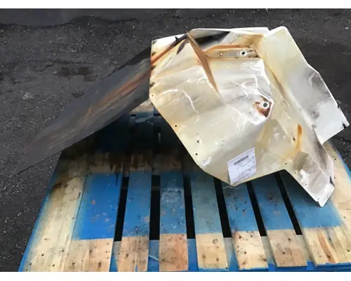 INTERNATIONAL 7400 Fender Extension