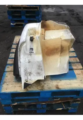 INTERNATIONAL 7400 Fender Extension