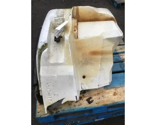 INTERNATIONAL 7400 Fender Extension