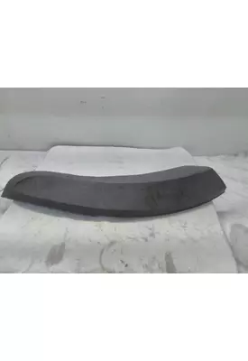 INTERNATIONAL 7400 Fender Extension
