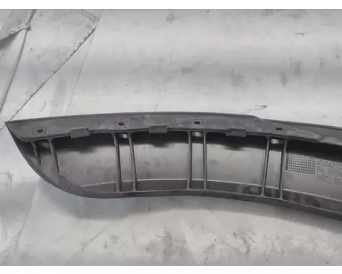 INTERNATIONAL 7400 Fender Extension