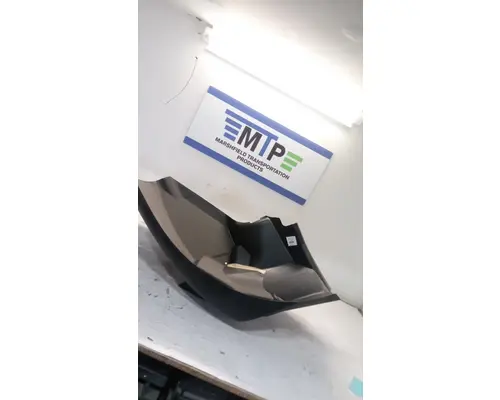 INTERNATIONAL 7400 Fender Extension