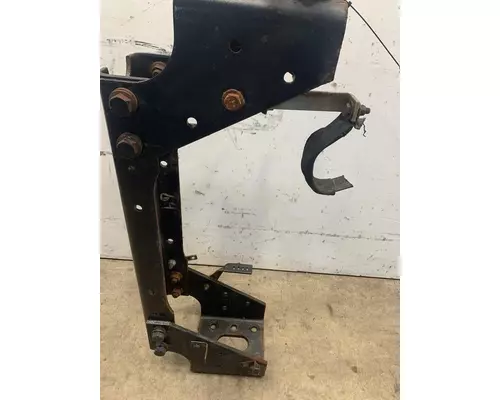 INTERNATIONAL 7400 Frame Crossmember