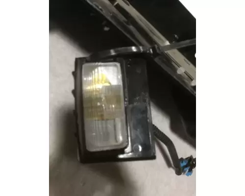 INTERNATIONAL 7400 Front Lamp (Turn Signal)