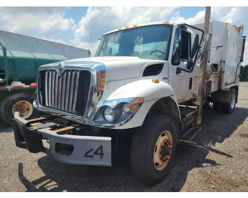 INTERNATIONAL 7400 Fuel Tank