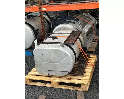 INTERNATIONAL 7400 Fuel Tank