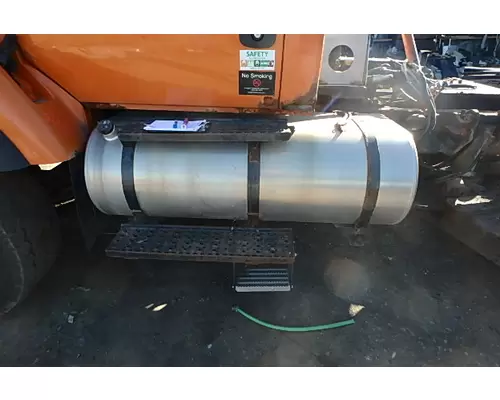 INTERNATIONAL 7400 Fuel Tank