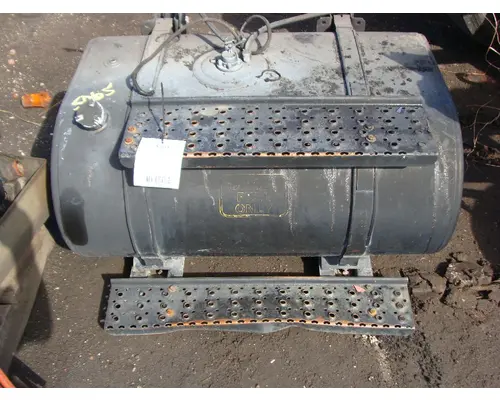 INTERNATIONAL 7400 Fuel Tank