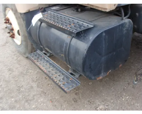 INTERNATIONAL 7400 Fuel Tank
