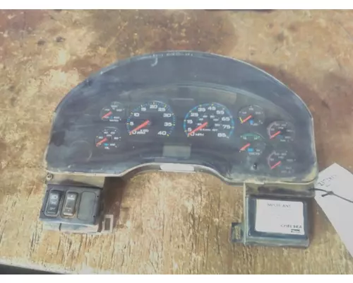 INTERNATIONAL 7400 GAUGE CLUSTER