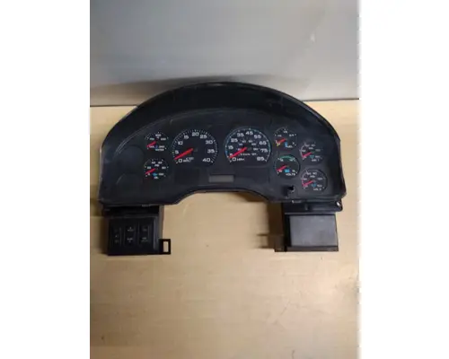 INTERNATIONAL 7400 GAUGE CLUSTER