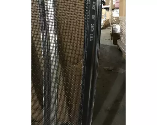 INTERNATIONAL 7400 GRILLE