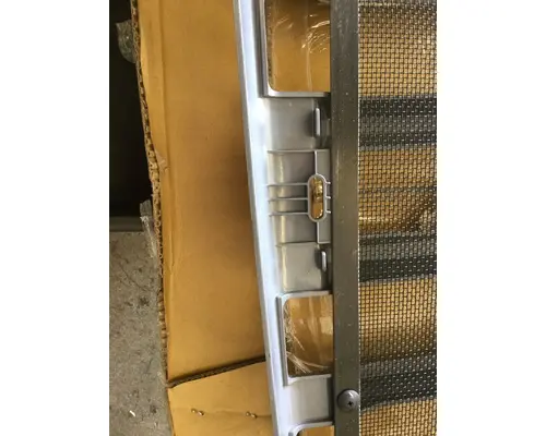 INTERNATIONAL 7400 Grille