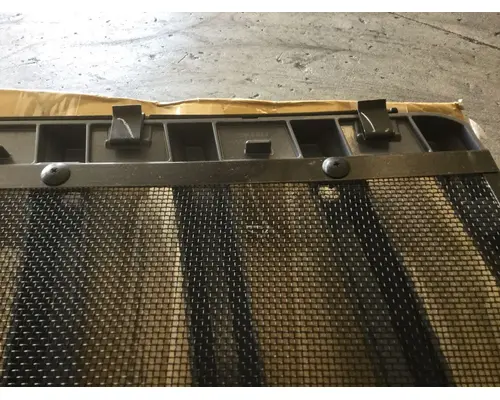 INTERNATIONAL 7400 Grille