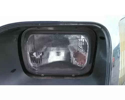 INTERNATIONAL 7400 HEADLAMP ASSEMBLY