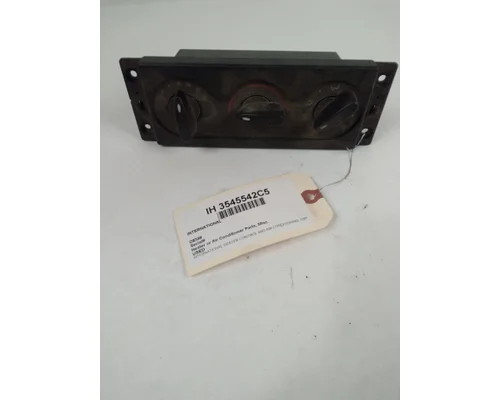 INTERNATIONAL 7400 HEATER CONTROL